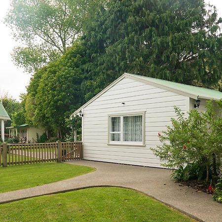 Birdsong Cottage Paraparaumu Exterior foto